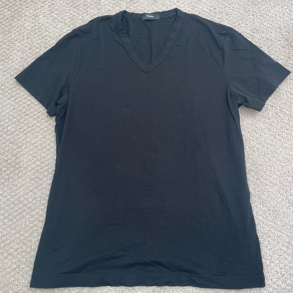 Theory v-neck